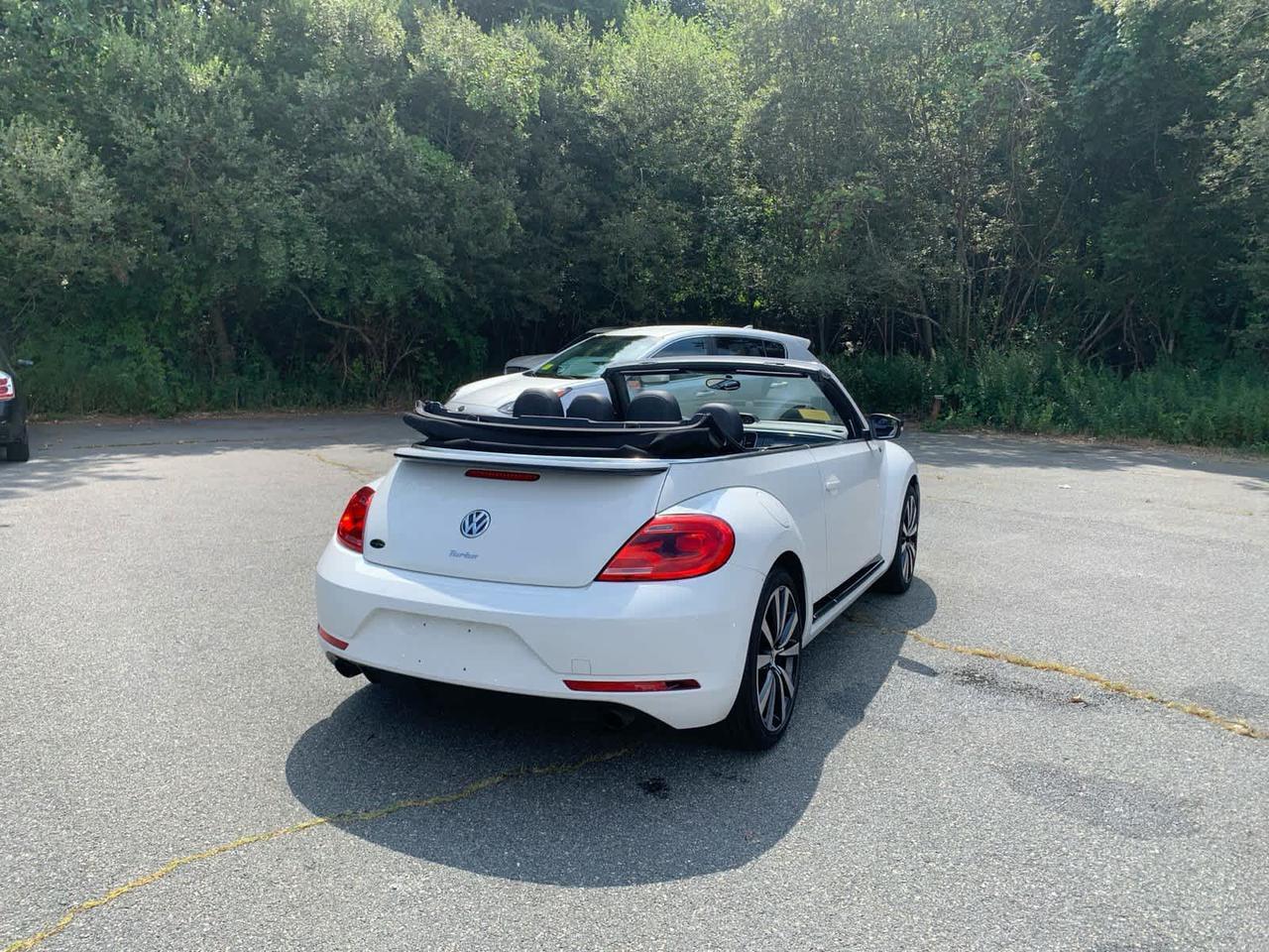 2013 Volkswagen Beetle 2.0T Dartmouth MA