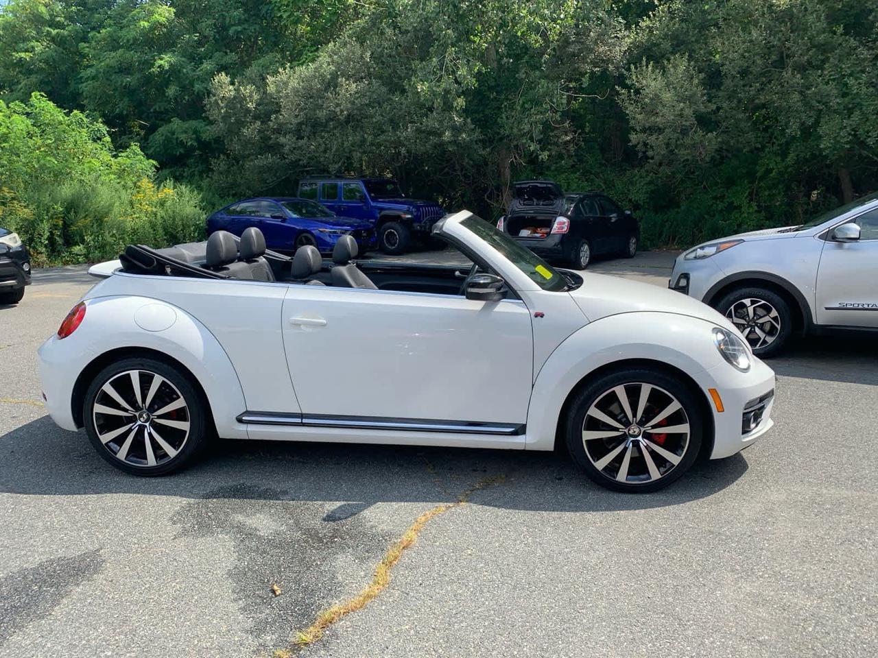 2013 Volkswagen Beetle 2.0T Dartmouth MA