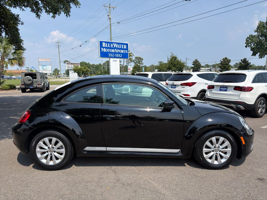 2013 Volkswagen Beetle 2.5L Entry