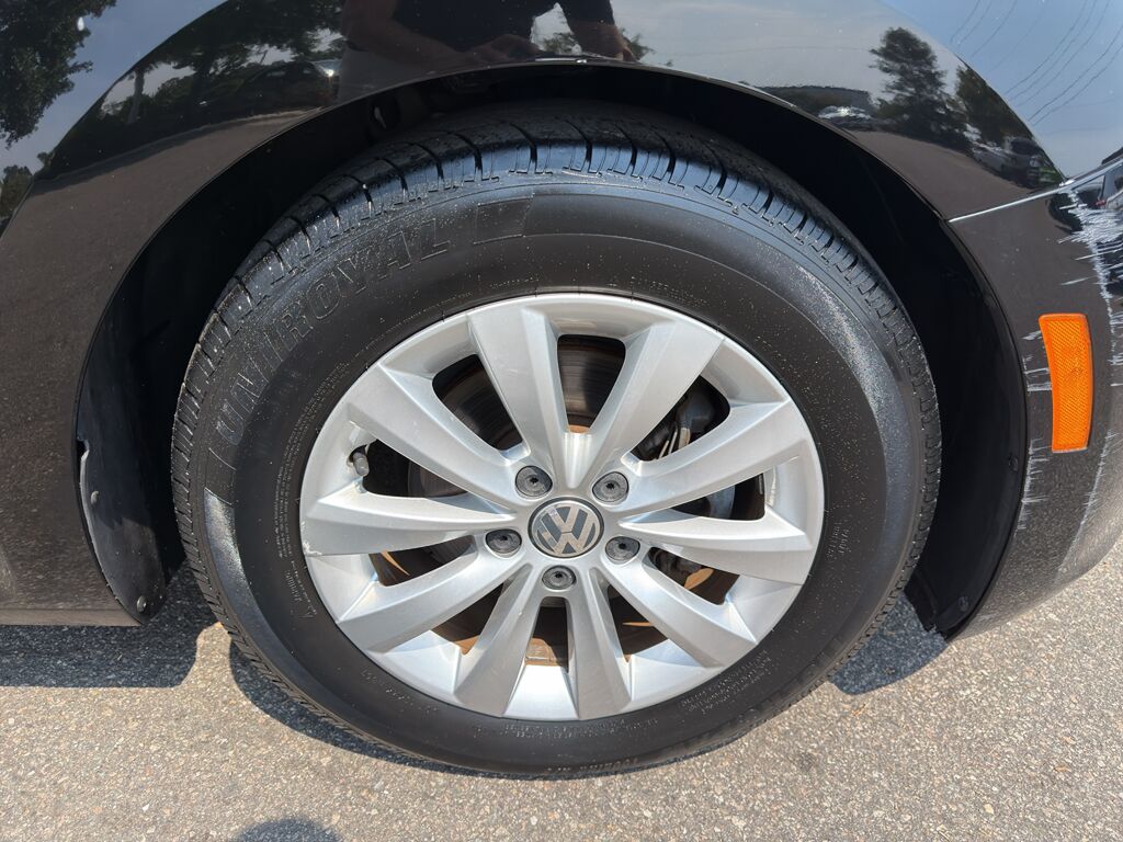 2013 Volkswagen Beetle 2.5L Entry Wilmington NC