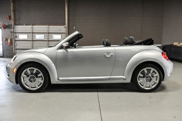 2013 Volkswagen Beetle 2dr Convertible