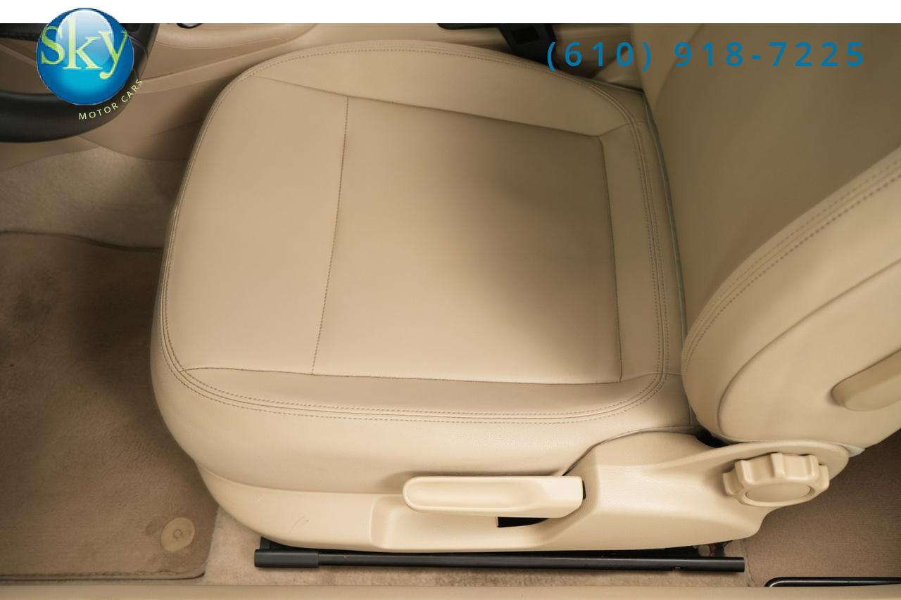 2013 Volkswagen Beetle Convertible 2.0L TDI 6-Speed Manual!! West Chester PA