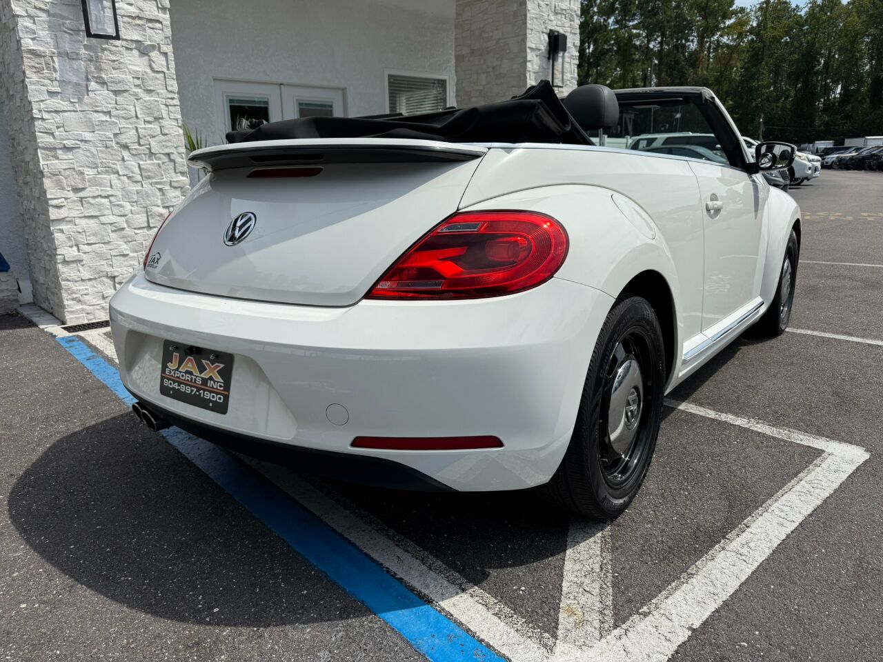 2013 Volkswagen Beetle Convertible 2dr Auto 2.5L PZEV Jacksonville FL