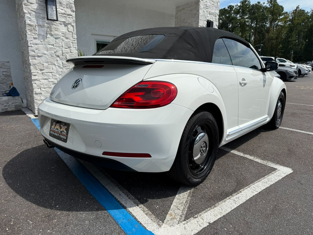 2013 Volkswagen Beetle Convertible 2dr Auto 2.5L PZEV Jacksonville FL