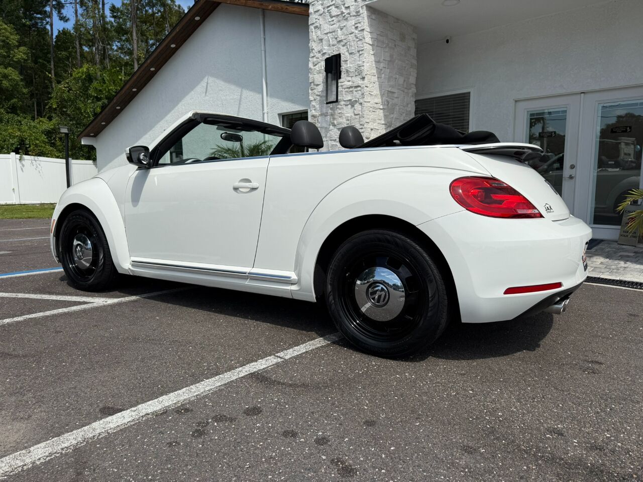2013 Volkswagen Beetle Convertible 2dr Auto 2.5L PZEV Jacksonville FL