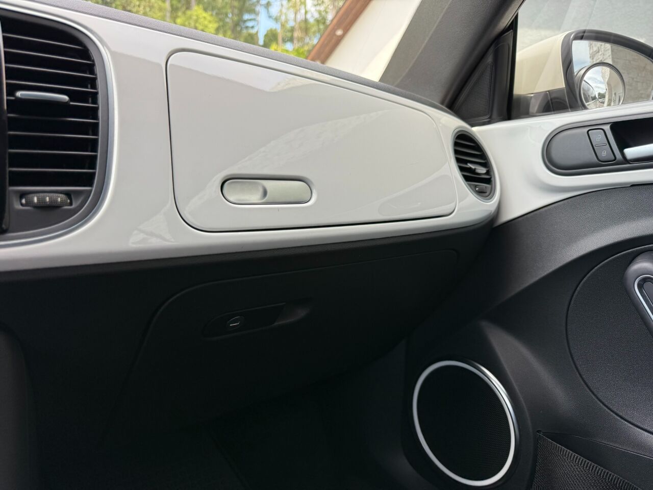 2013 Volkswagen Beetle Convertible 2dr Auto 2.5L PZEV Jacksonville FL