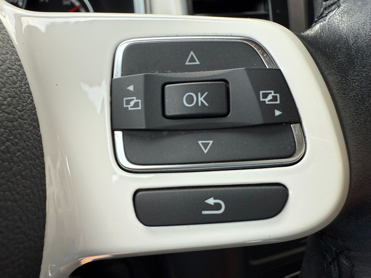 2013 Volkswagen Beetle Convertible 2dr Auto 2.5L PZEV Jacksonville FL