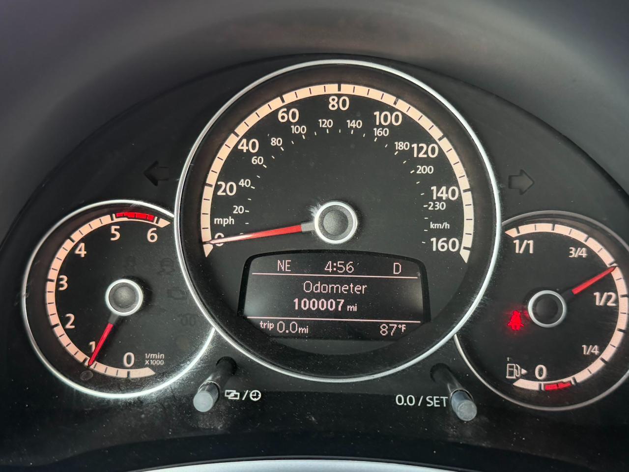 2013 Volkswagen Beetle Convertible 2dr DSG 2.0L TDI Jacksonville FL