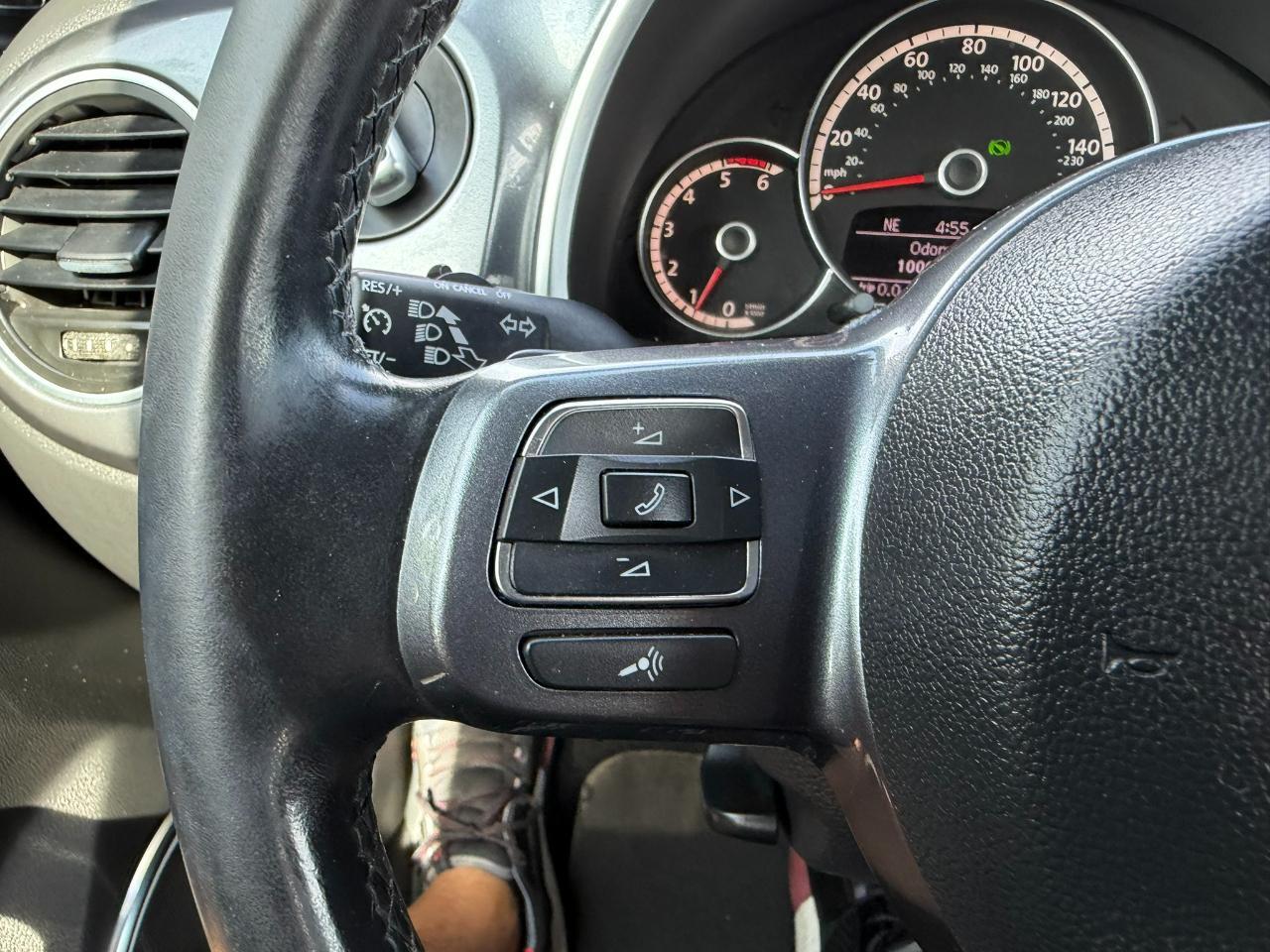 2013 Volkswagen Beetle Convertible 2dr DSG 2.0L TDI Jacksonville FL