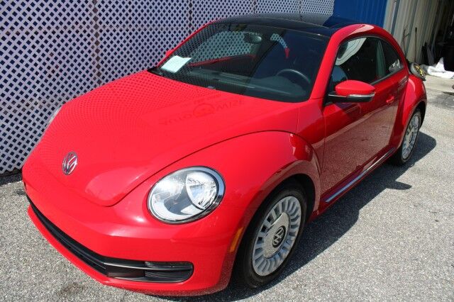 2013 Volkswagen Beetle Coupe 2.5L SUN AND SOUND
