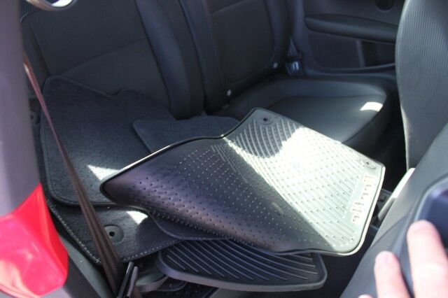 2013 Volkswagen Beetle Coupe 2.5L SUN AND SOUND Melbourne FL