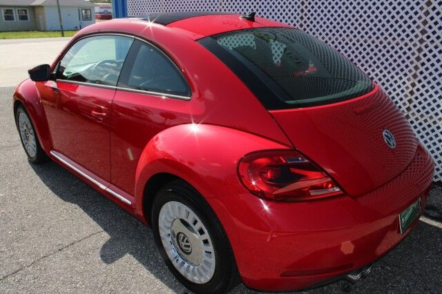 2013 Volkswagen Beetle Coupe 2.5L SUN AND SOUND Melbourne FL