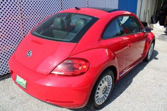 2013 Volkswagen Beetle Coupe 2.5L SUN AND SOUND Melbourne FL