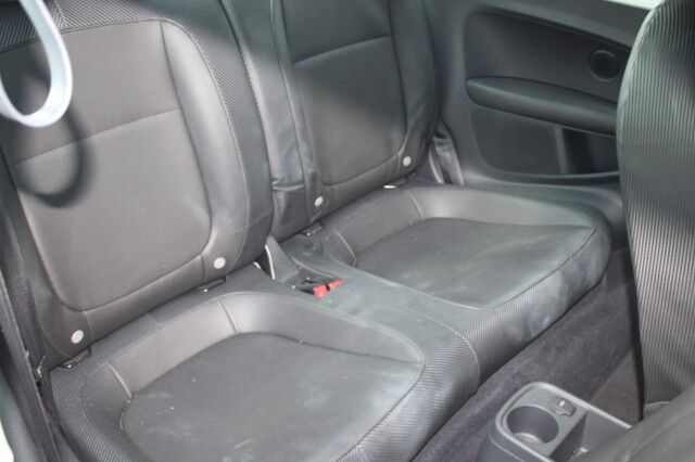 2013 Volkswagen Beetle Coupe 2.5L w/Sun Melbourne FL