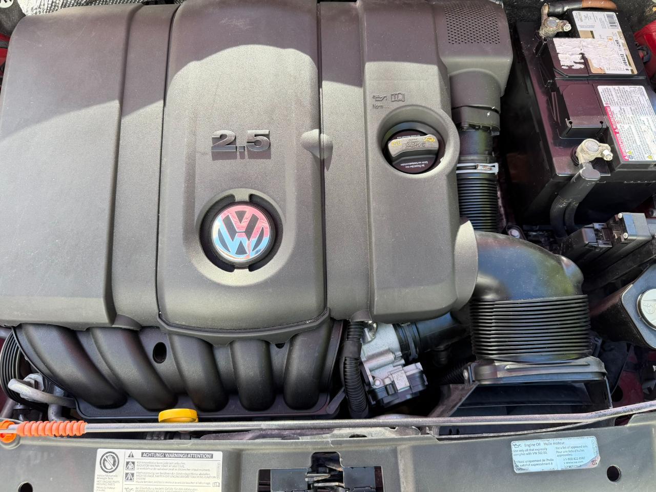 2013 Volkswagen Beetle Coupe 2dr Auto 2.5L PZEV Jacksonville FL