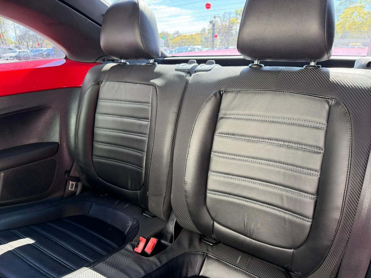 2013 Volkswagen Beetle Coupe 2dr Auto 2.5L PZEV Jacksonville FL