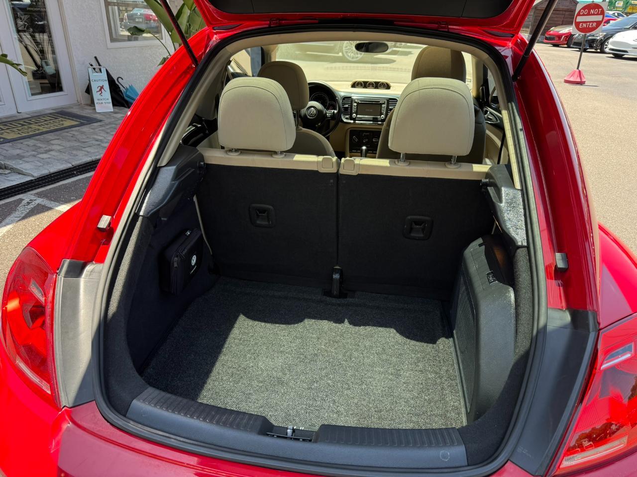 2013 Volkswagen Beetle Coupe 2dr DSG 2.0T Turbo PZEV Jacksonville FL