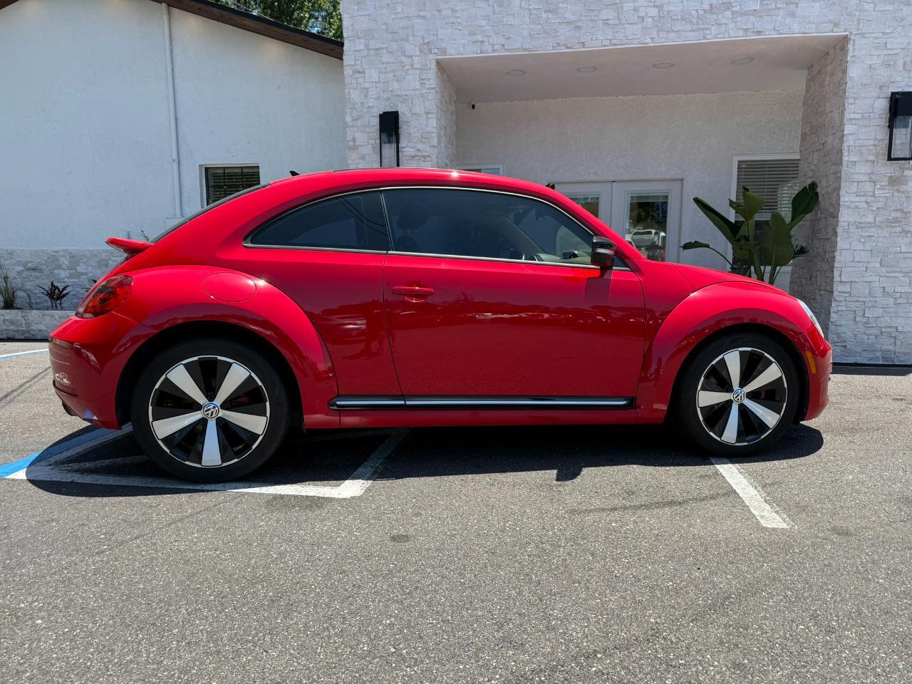 2013 Volkswagen Beetle Coupe 2dr DSG 2.0T Turbo PZEV Jacksonville FL