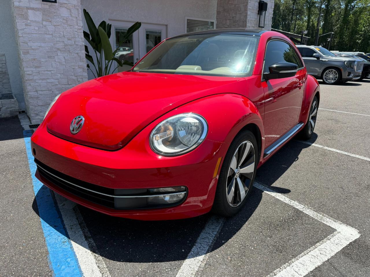 2013 Volkswagen Beetle Coupe 2dr DSG 2.0T Turbo PZEV Jacksonville FL