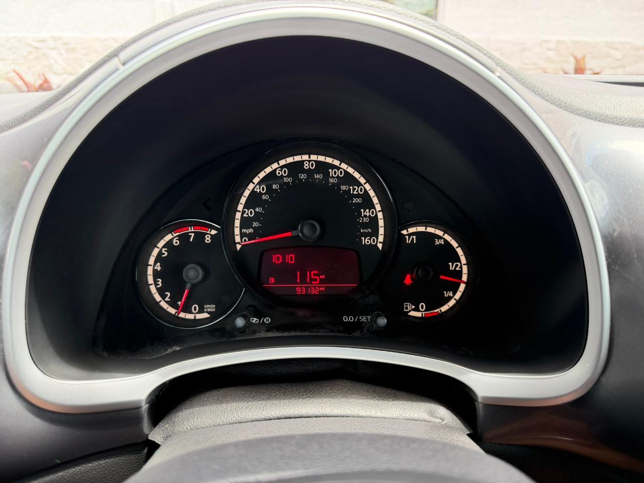 2013 Volkswagen Beetle Coupe 2dr Man 2.5L PZEV Jacksonville FL