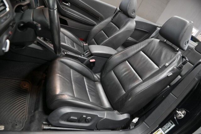 2013 Volkswagen Eos Executive 2dr Convertible Chicago IL