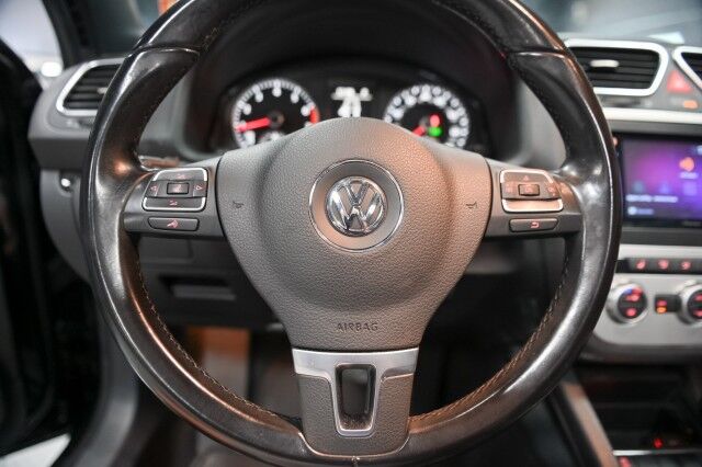 2013 Volkswagen Eos Executive 2dr Convertible Chicago IL