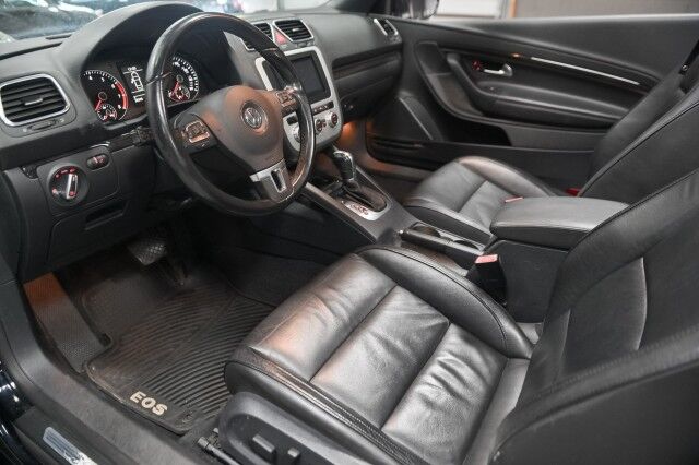 2013 Volkswagen Eos Executive 2dr Convertible Chicago IL