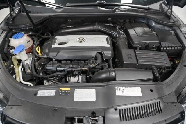 2013 Volkswagen Eos Executive 2dr Convertible Chicago IL