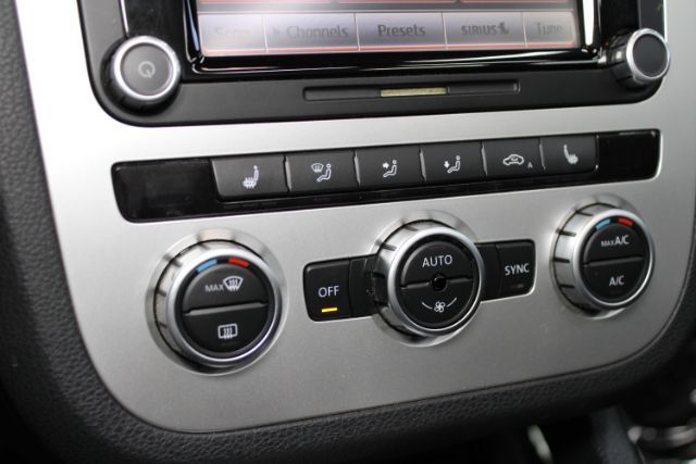 2013 Volkswagen Eos Komfort Chantilly VA