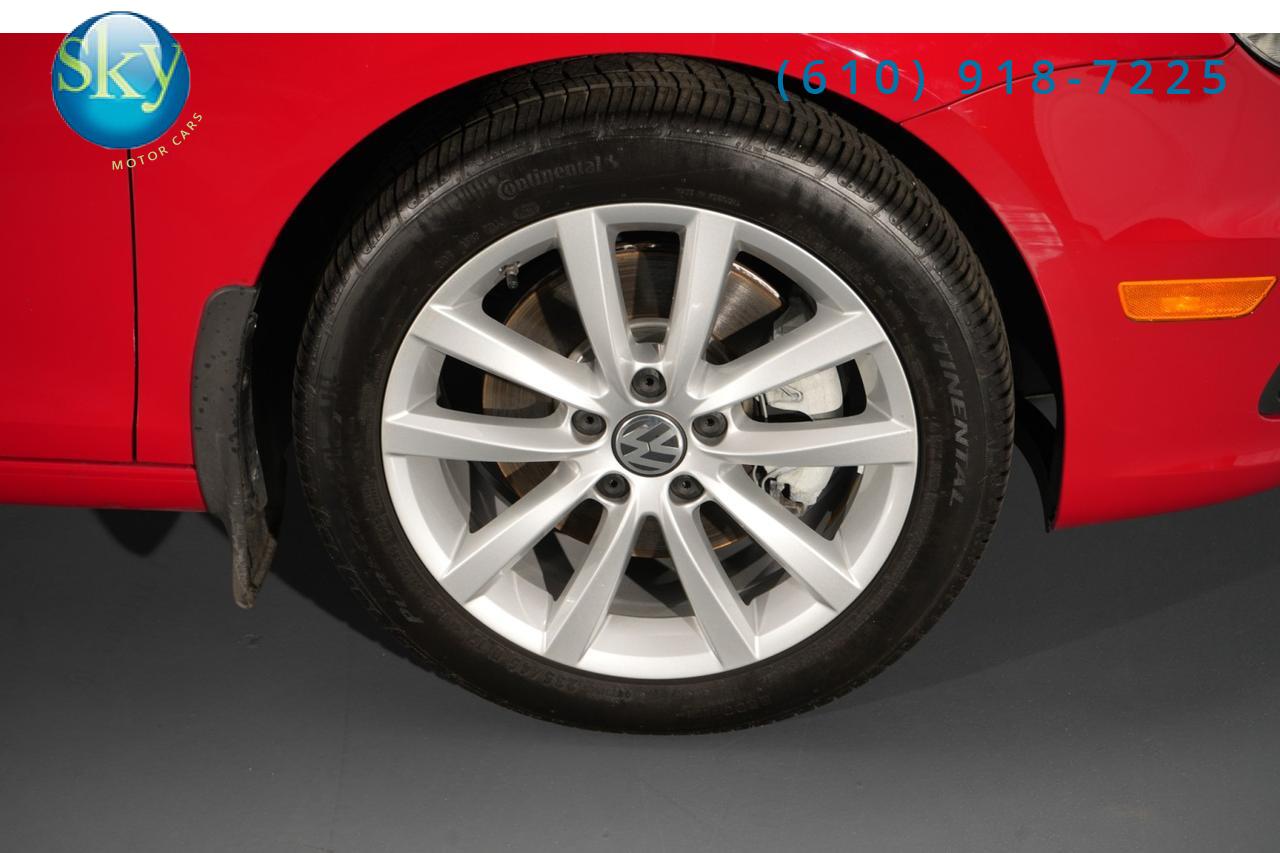 2013 Volkswagen Eos Komfort Convertible West Chester PA