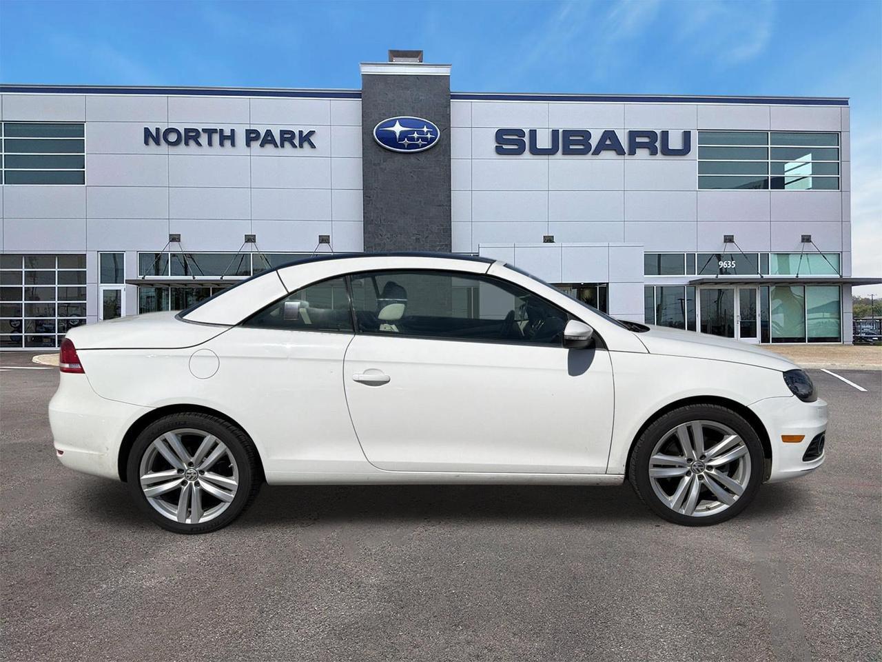 2013 Volkswagen Eos Lux