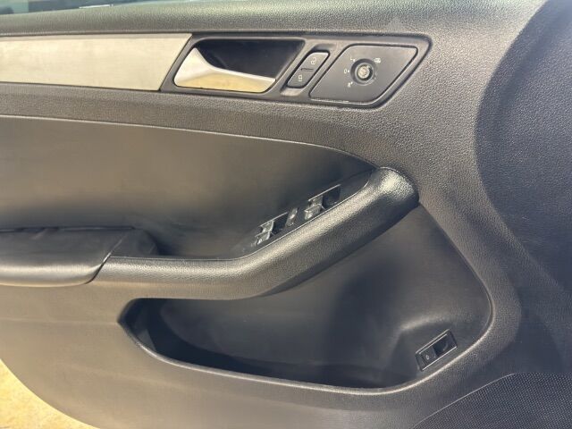2013 Volkswagen GLI . Miami FL