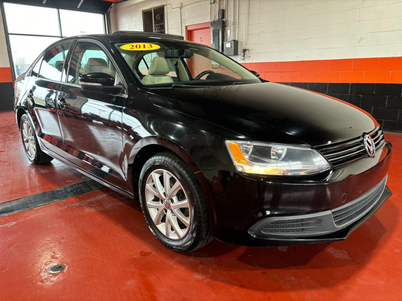 2013 Volkswagen Jetta 2.5L SE photo 2