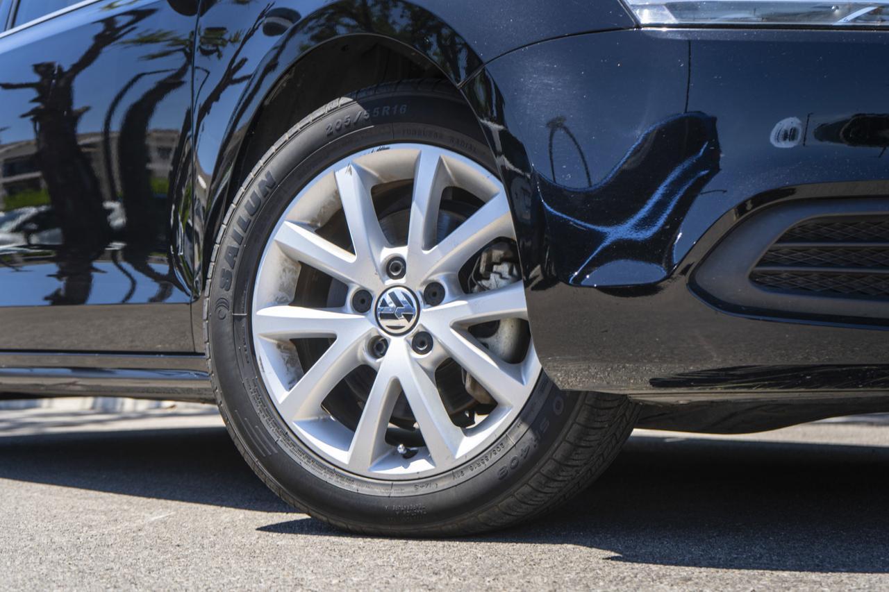 2013 Volkswagen Jetta Sedan 2.5L SE