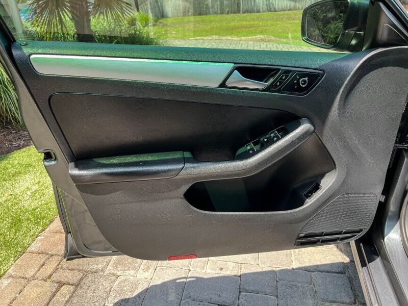 2013 Volkswagen Jetta Sedan SE Wilmington NC