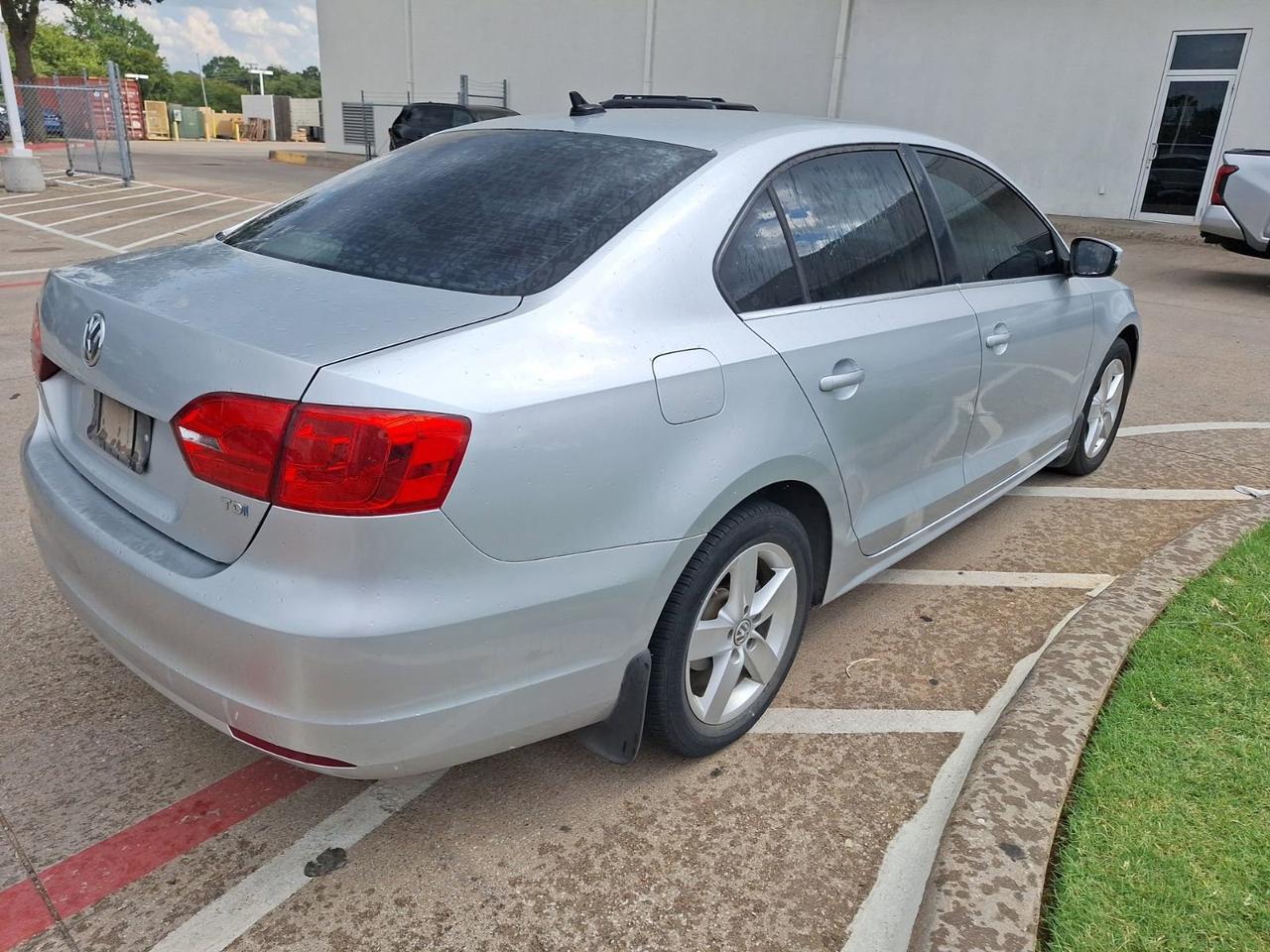 2013 Volkswagen Jetta Sedan TDI Hurst TX