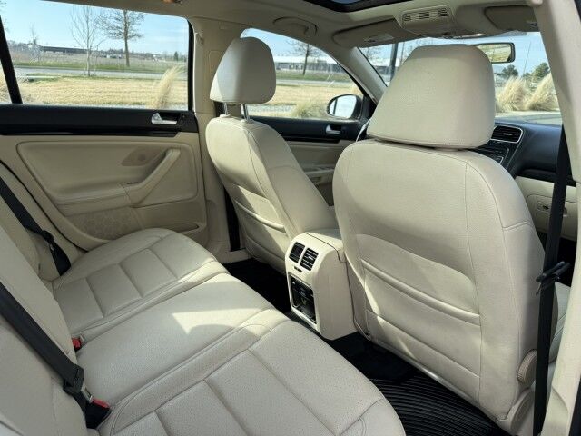 2013 Volkswagen Jetta SportWagen TDI w/Sunroof Spokane WA