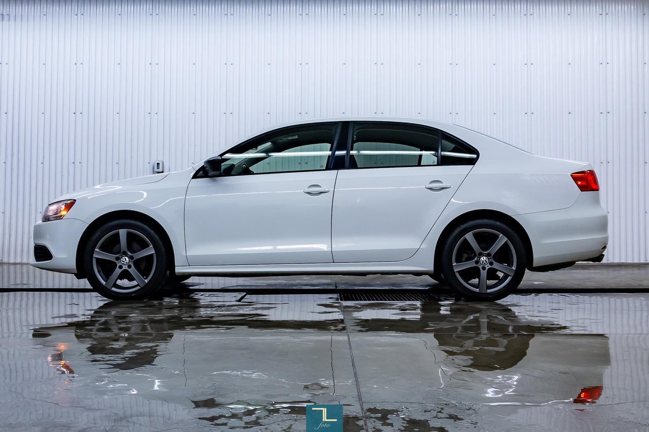 2013 Volkswagen Jetta Trendline Manual Red Deer AB