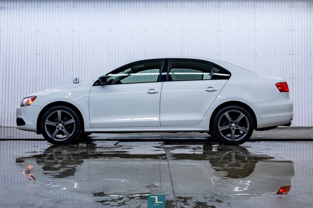 2013 Volkswagen Jetta Trendline Manual Red Deer AB