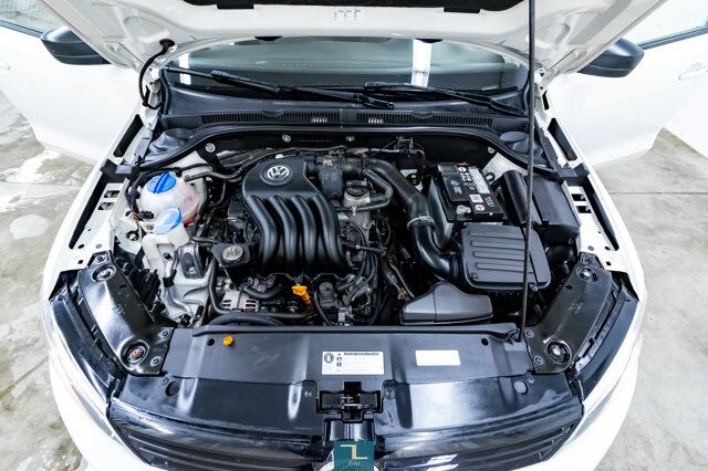 2013 Volkswagen Jetta Trendline Manual Red Deer AB