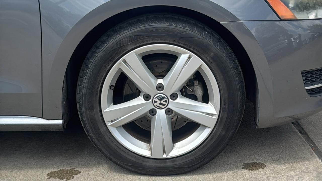 2013 Volkswagen Passat  Selma TX