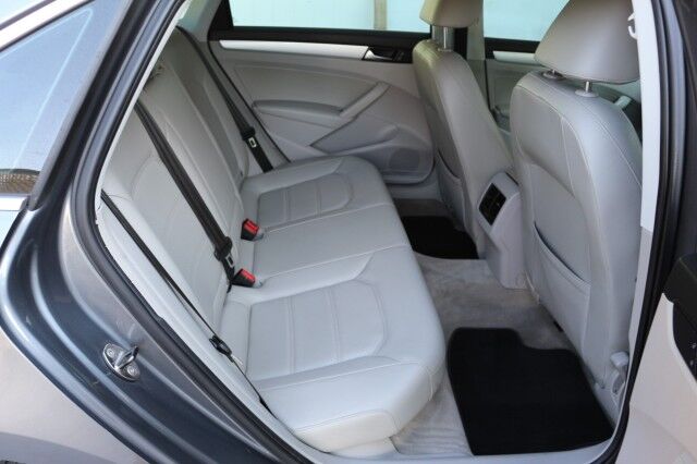 2013 Volkswagen Passat 2.0L Turbo Diesel TDI SE Sunroof Knoxville TN