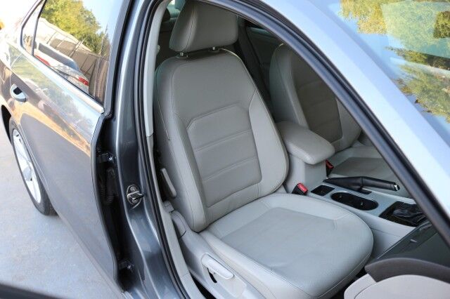 2013 Volkswagen Passat 2.0L Turbo Diesel TDI SE Sunroof Knoxville TN