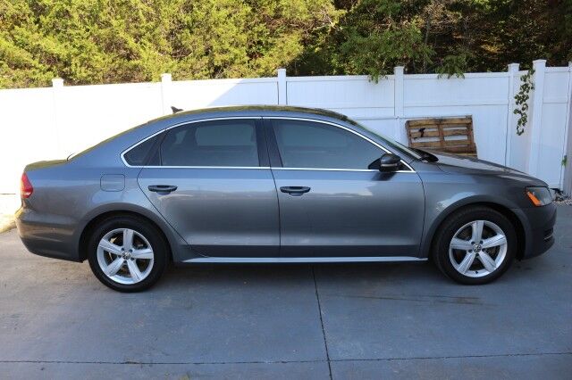 2013 Volkswagen Passat 2.0L Turbo Diesel TDI SE Sunroof Knoxville TN
