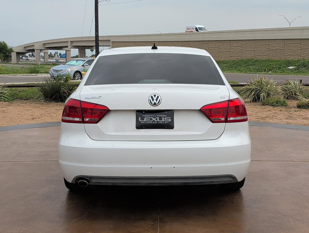 2013 Volkswagen Passat 2.5 SE