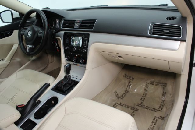 2013 Volkswagen Passat 2.5L SE Chantilly VA