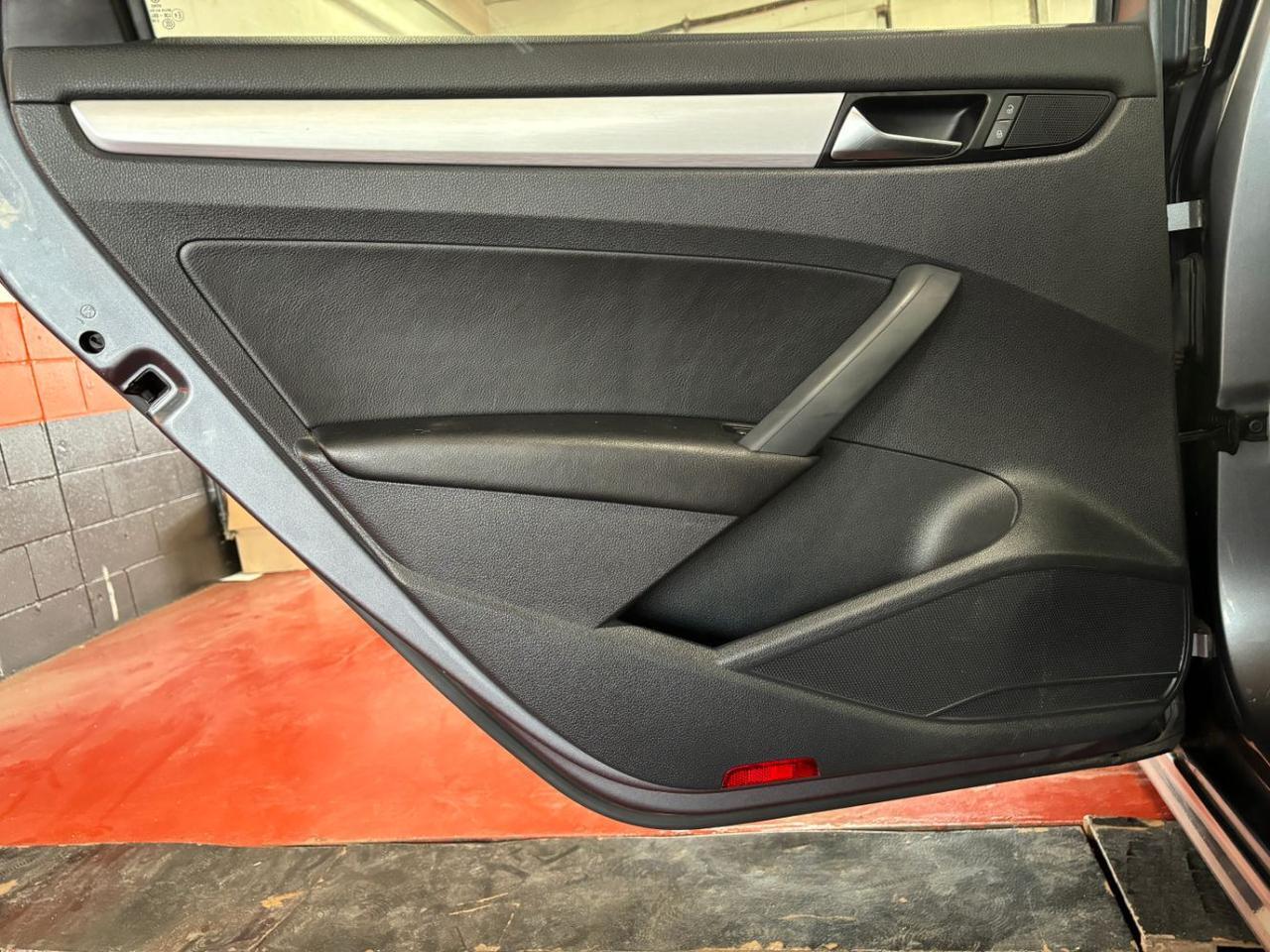 2013 Volkswagen Passat 2.5L SE Franklin OH