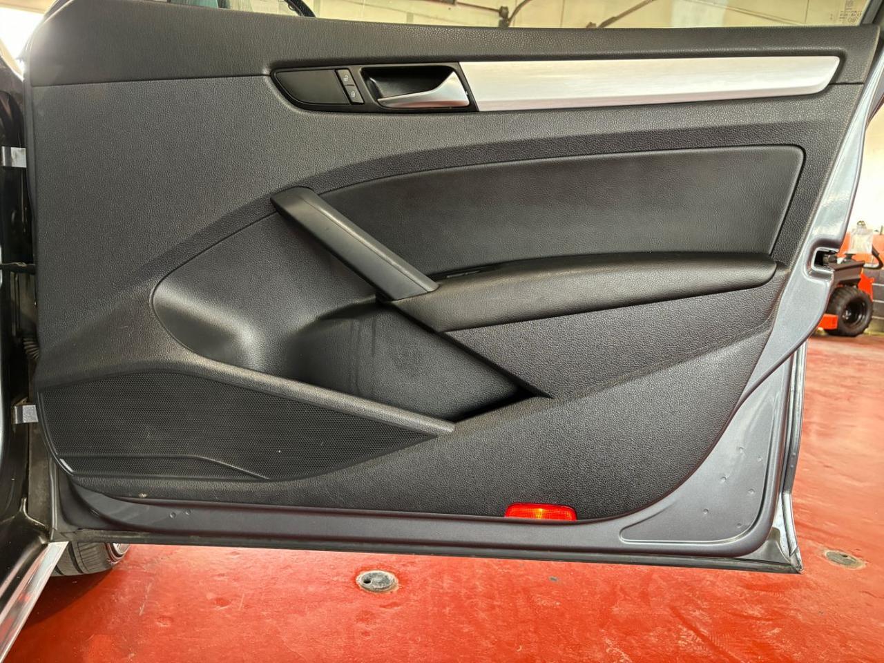 2013 Volkswagen Passat 2.5L SE Franklin OH