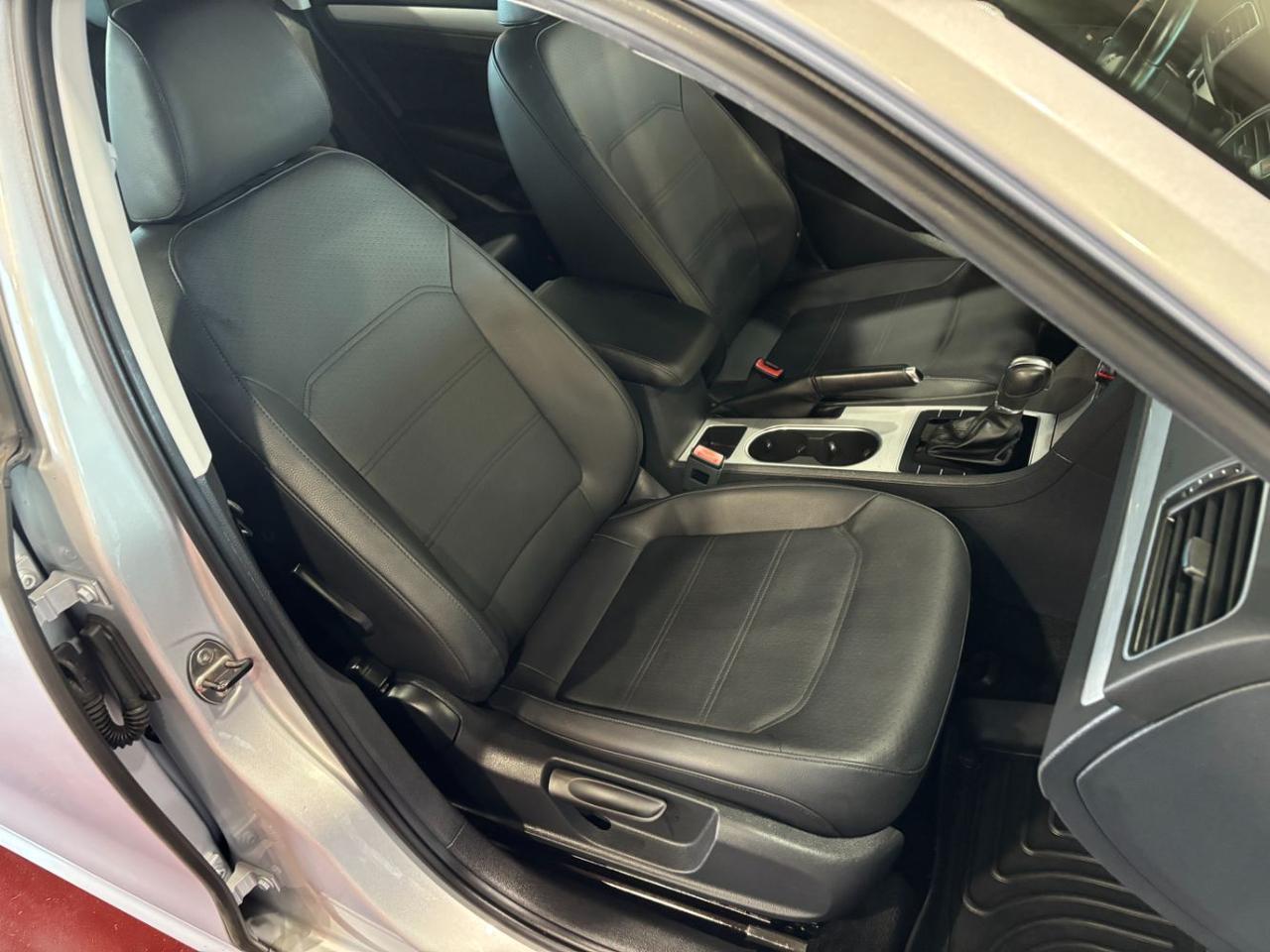 2013 Volkswagen Passat 2.5L SE Franklin OH