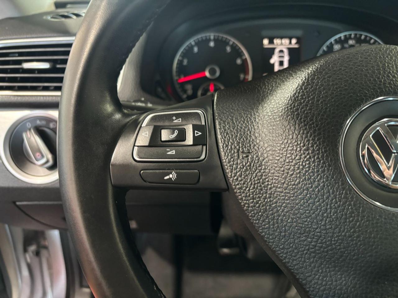 2013 Volkswagen Passat 2.5L SE Franklin OH
